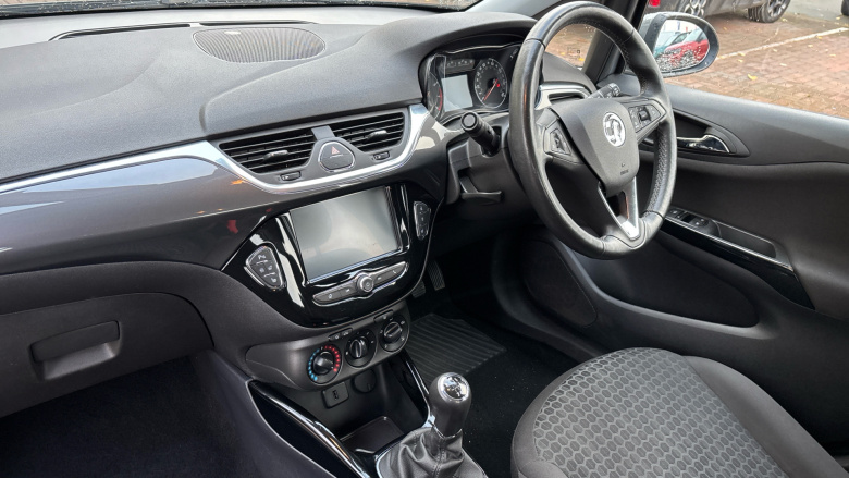 Vauxhall Corsa 1.4 SE Nav 5dr Petrol Hatchback